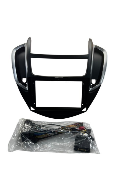 Chevrolet Trax 2014-2016 9 Multimedya Çerçevesi (Yüksek kalite)