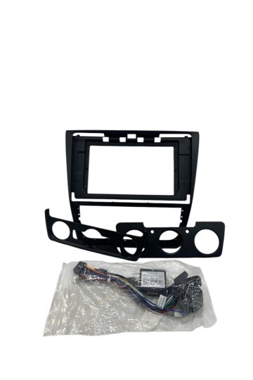 SKODA YETİ 2011-2014 10 Multimedya Çerçevesi (Yüksek kalite)